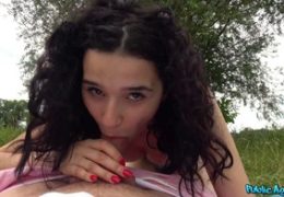 HD Public Agent sex se španělkou v přírodě Mia Navarro E570